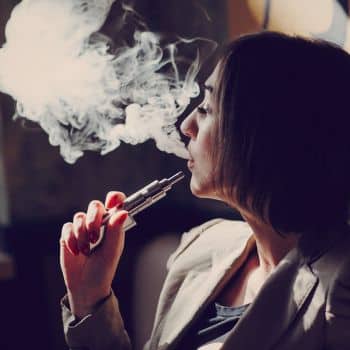 미성년자 흡연의 위험성: 담배의 부작용 이해